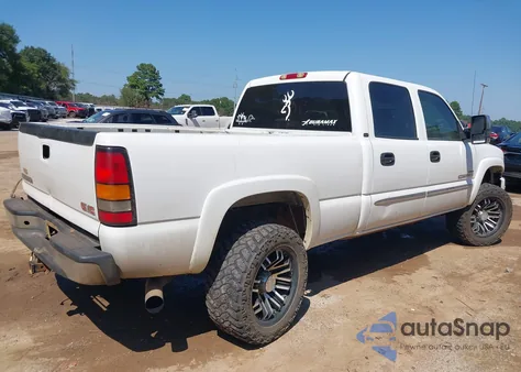2005 GMC Sierra 2500Hd Slt from USA, damaged, VIN 1GTHK232X5F884023